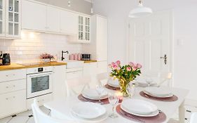 Apartament Nowe Miasto - przy Parku Róż